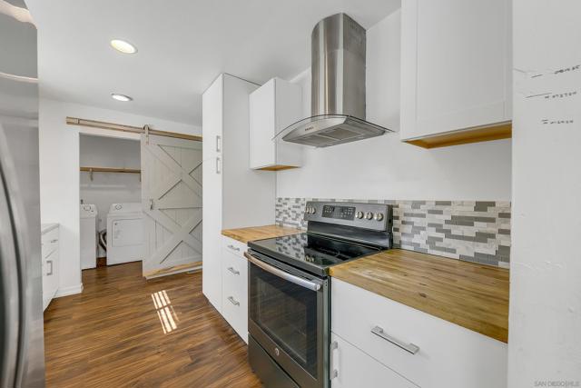 41955 Altanos Road, Temecula CA: https://media.crmls.org/mediaz/643a91fa-ed5c-490d-9590-dc4a987141fa.jpg