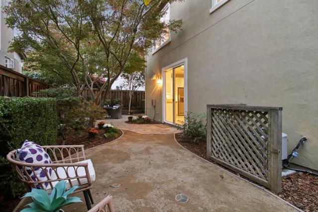 34103 Zaner Way, Union City CA: https://media.crmls.org/mediaz/643b01e5-bd59-4e0d-ae39-117b916578e8.jpg