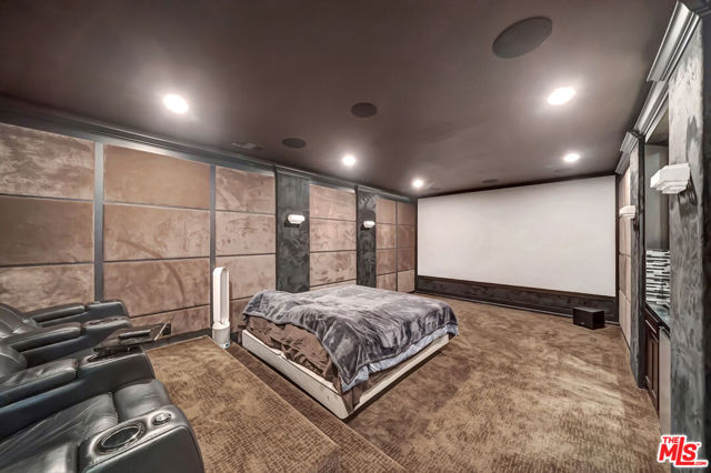 15624 Derrico Lane, Canyon Country CA: https://media.crmls.org/mediaz/643bd7cb-0752-4c81-bb4f-9acaa234b29d.jpg