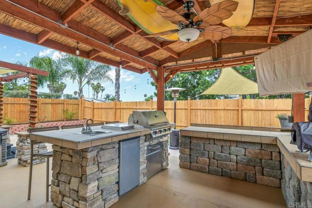 Detail Gallery Image 3 of 41 For 8409 Carlton Oaks Dr, Santee,  CA 92071 - 4 Beds | 2 Baths