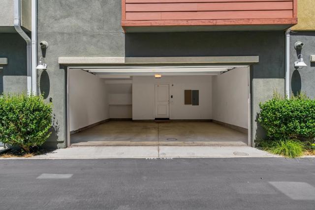 316 Antoni Glen, Escondido CA: https://media.crmls.org/mediaz/643c6032-2997-49a3-a820-50ba91f8064d.jpg