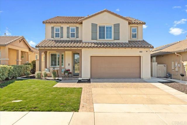 46525 Peach Tree Street, Temecula CA: https://media.crmls.org/mediaz/643dbc94-9448-4a7a-8ee2-0f186b85bc25.jpg