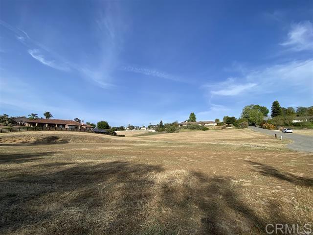 Detail Gallery Image 1 of 7 For 930 La Felice Ln, Fallbrook,  CA 92028 - – Beds | – Baths