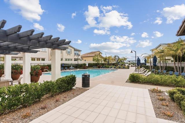 Detail Gallery Image 33 of 35 For 6675 Agave Cir, Carlsbad,  CA 92011 - 4 Beds | 3 Baths