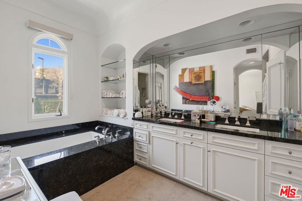 MLS #26865197 image #16