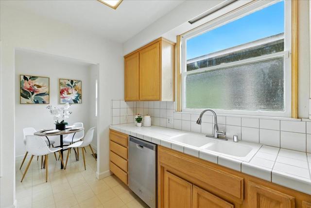 5555 Carlton Street, Oakland CA: https://media.crmls.org/mediaz/643f339a-5b2a-4076-9b6d-5e51ce2ba48f.jpg