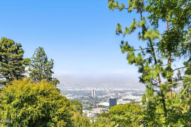 Detail Gallery Image 28 of 37 For 7772 Torreyson Dr, Los Angeles,  CA 90046 - 3 Beds | 5 Baths