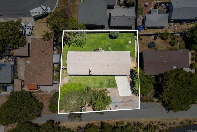 7855 Montana Street, Lemon Grove CA: https://media.crmls.org/mediaz/643ffe56-6afb-440e-a9ce-faccf1b9d4bb.jpg