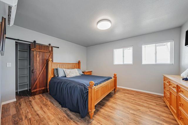 12340 Lakeshore Drive, Clearlake CA: https://media.crmls.org/mediaz/644050b7-1d97-4b24-aa35-f3751b8fcf7c.jpg