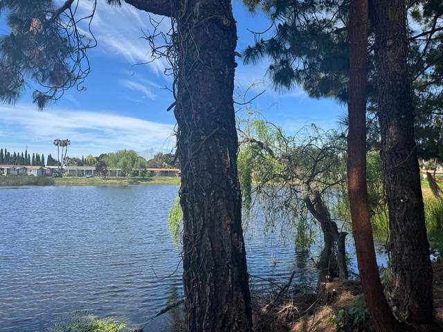 Image 5 of 6 For 427 Shorewood Lane