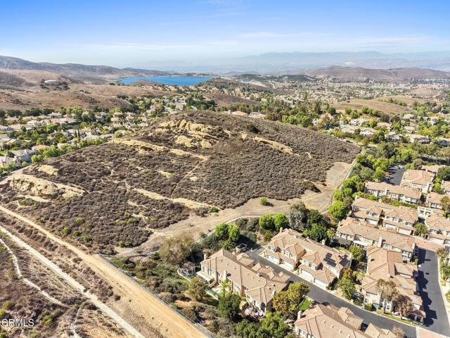Detail Gallery Image 49 of 55 For 596 Fenwick Way #C,  Simi Valley,  CA 93065 - 3 Beds | 2/1 Baths