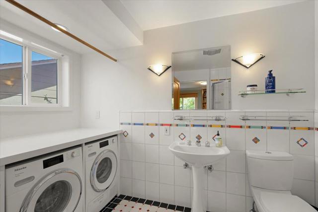 734 Oregon Avenue, San Mateo CA: https://media.crmls.org/mediaz/6441bdef-9c8a-4190-aa08-4a3a1892b4b0.jpg