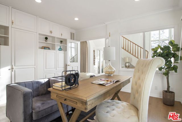905 Berkeley Street, Santa Monica CA: https://media.crmls.org/mediaz/6441f70c-aa9b-4c0e-a975-e7024b7f5da0.jpg