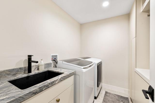 45655 Apache Road Share B Road, Indian Wells CA: https://media.crmls.org/mediaz/64430a0b-9537-48ac-bb13-34b2e2f41531.jpg