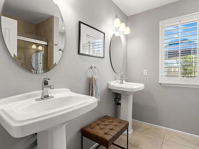 Image 41 of 56 For 76838 Abby Court