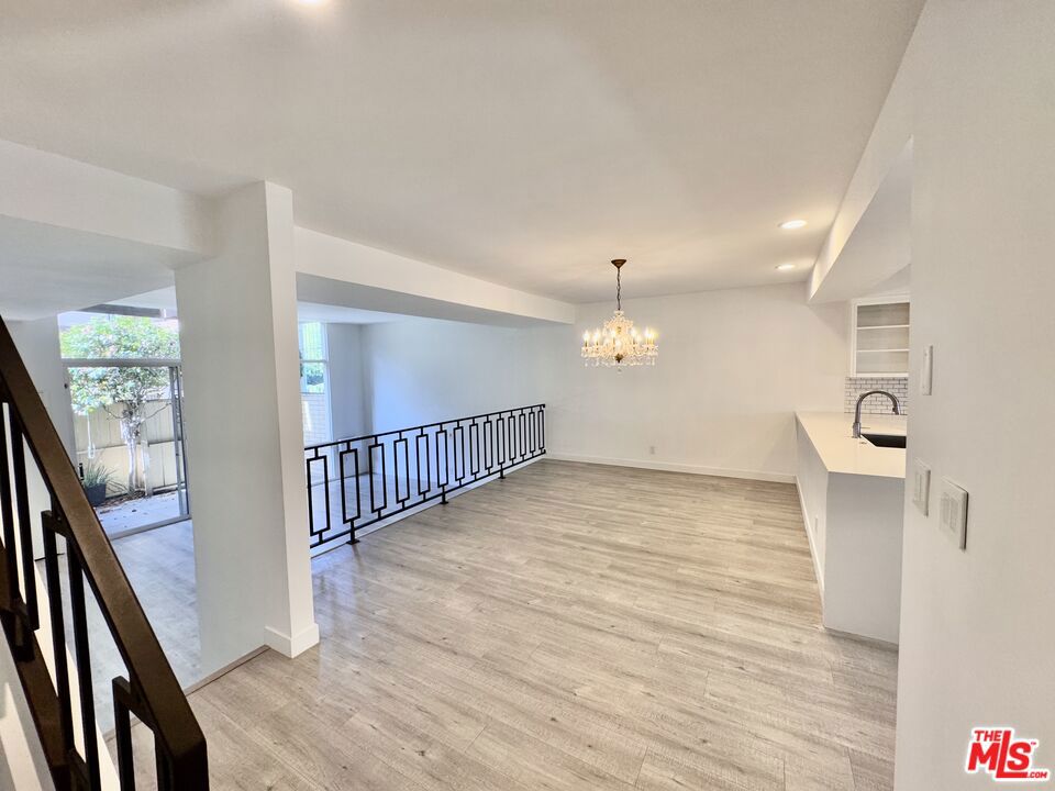 5346 Fairview Boulevard