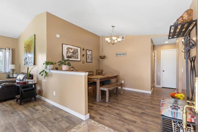 Detail Gallery Image 5 of 42 For 10619 Boulder Creek Rd, Descanso,  CA 91916 - 3 Beds | 2 Baths