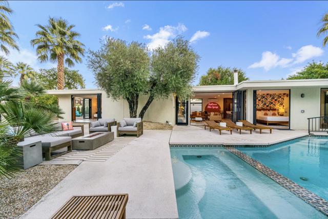 130 W Racquet Club Road #308, Palm Springs, CA 92262