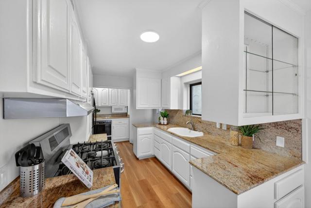 72 Cresta Vista Drive, San Francisco CA: https://media.crmls.org/mediaz/6444466d-d51e-4434-9e73-7c97ef9bbdaf.jpg