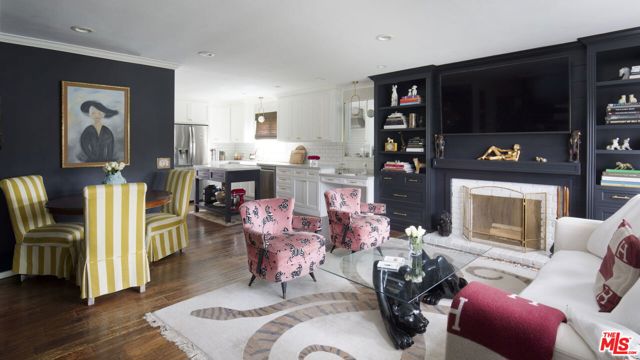 6616 W 87th Street, Los Angeles CA: https://media.crmls.org/mediaz/64447e64-e05c-42ab-ac3e-4b69acd042a6.jpg