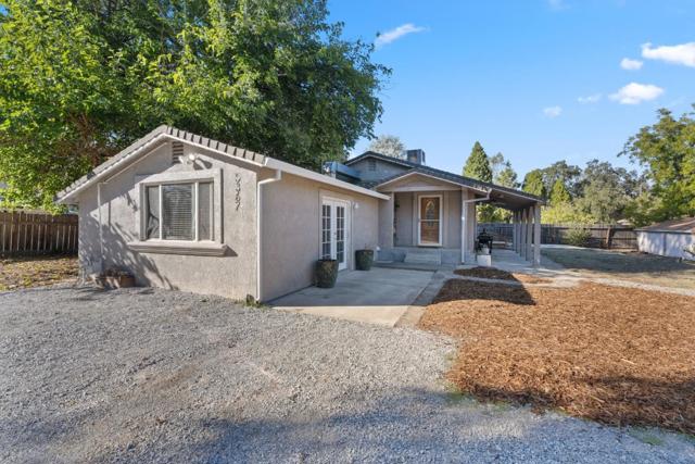 5367 Rosswood Lane, Redding CA: https://media.crmls.org/mediaz/64448401-bfba-4782-81e5-423f2a2093c2.jpg