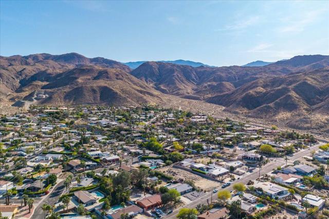 68035 Valley Vista Drive, Cathedral City CA: https://media.crmls.org/mediaz/6445d3b4-6ebe-404c-8fb1-b3534dc94dc1.jpg