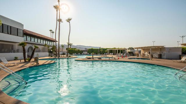 8796 Clubhouse Boulevard, Desert Hot Springs CA: https://media.crmls.org/mediaz/6446a7fb-6a63-49c2-8beb-b1da68a924d3.jpg