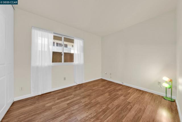 3641 Clayton Rd, Concord CA: https://media.crmls.org/mediaz/6446df34-d99a-49f2-aed8-b71ef86da5dd.jpg