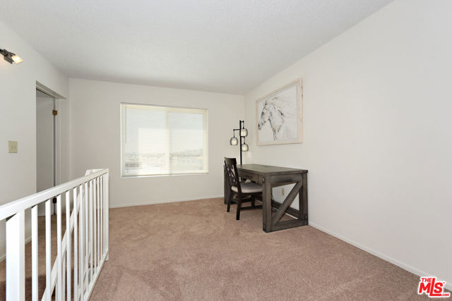 Loft, to Office/Bed 3
