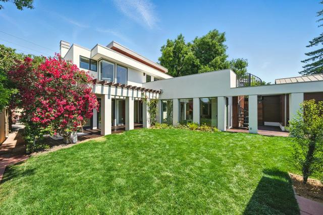 502 Palm Avenue, Los Altos CA: https://media.crmls.org/mediaz/64481d3e-1abe-4a37-b2df-0fbae3025a78.jpg