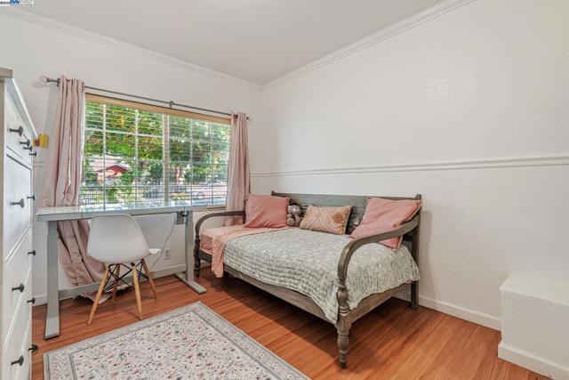 1127 Madera Ave, Menlo Park CA: https://media.crmls.org/mediaz/644b85cb-ccdb-4180-9aab-c602c0b32036.jpg