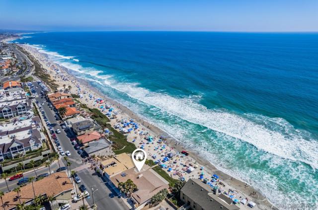 2977 Ocean Street, Carlsbad CA: https://media.crmls.org/mediaz/644b9a42-0fd0-4c40-81b7-98ef2edc541e.jpg