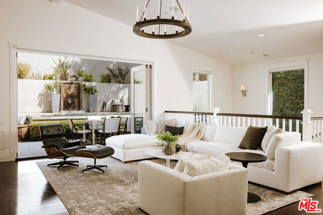 2234 Stanley Hills Drive, Los Angeles CA: https://media.crmls.org/mediaz/644cbd03-f050-4a84-95f9-8c530e05a9c8.jpg