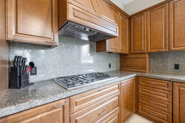 44476 Hazel Canyon Lane, Palm Desert CA: https://media.crmls.org/mediaz/644d9b2f-a778-4d9b-a867-bfa975b100c4.jpg