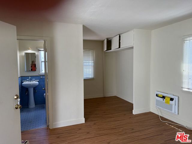 1306 S Mansfield Avenue, Los Angeles CA: https://media.crmls.org/mediaz/644dc341-6a82-4454-8320-763b5549c1f0.jpg