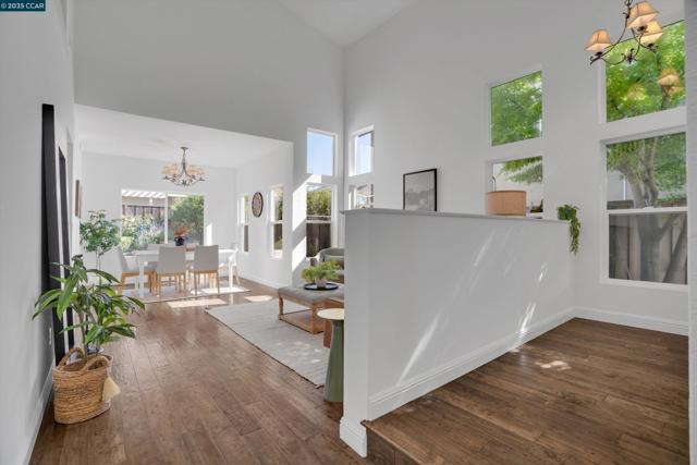 1109 Brittany Hills Ct, Martinez CA: https://media.crmls.org/mediaz/644dc730-f83d-473c-83a1-e69853d5a53e.jpg