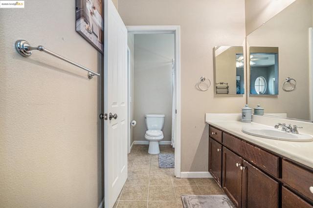 583 Sawgrass Way, Oakley CA: https://media.crmls.org/mediaz/644e75a9-c066-4efb-8be9-6ee6f7a5c3e2.jpg