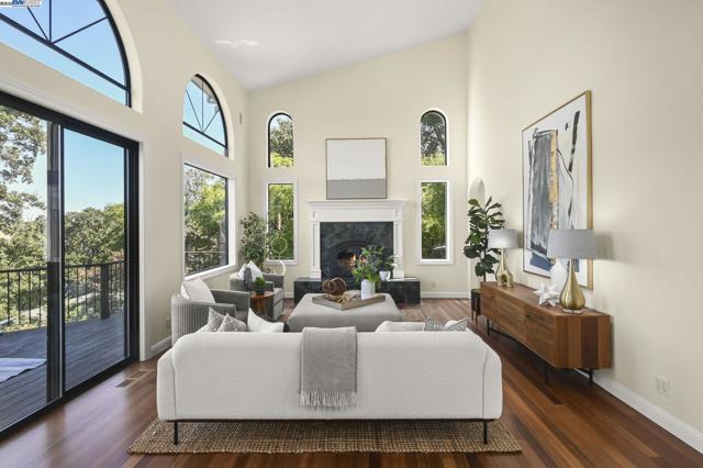 Image 10 of 52 For 783 Solana Dr