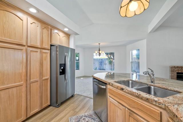 5261 Hubbert Street, Oceanside CA: https://media.crmls.org/mediaz/644f20cf-6897-4957-86e9-b61206f923b0.jpg