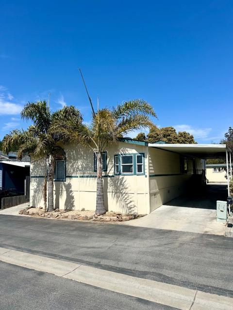 60 Plumosa Lane, Aptos CA: https://media.crmls.org/mediaz/644f2a37-91be-420c-bee3-05e2d0e8f69c.jpg