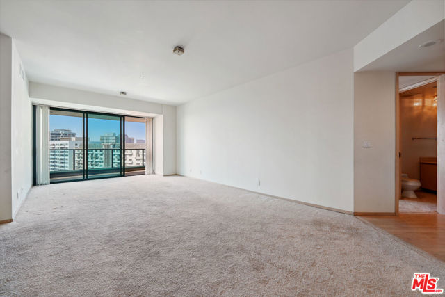 10490 Wilshire Boulevard, Los Angeles CA: https://media.crmls.org/mediaz/644f6c5f-5e69-4ea8-97c5-bfdcac3f463a.jpg