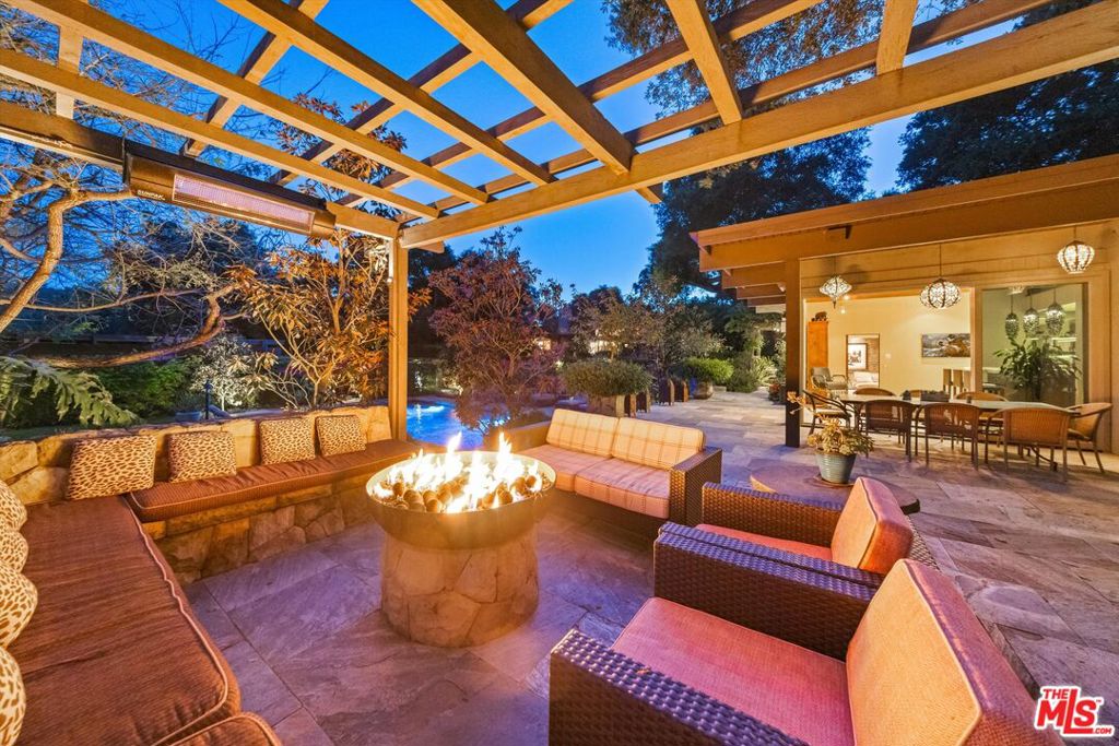 MLS #25557351 img 10