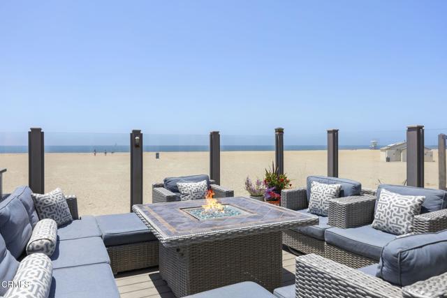 Detail Gallery Image 18 of 64 For 325 Ocean Dr, Oxnard,  CA 93035 - 5 Beds | 3 Baths