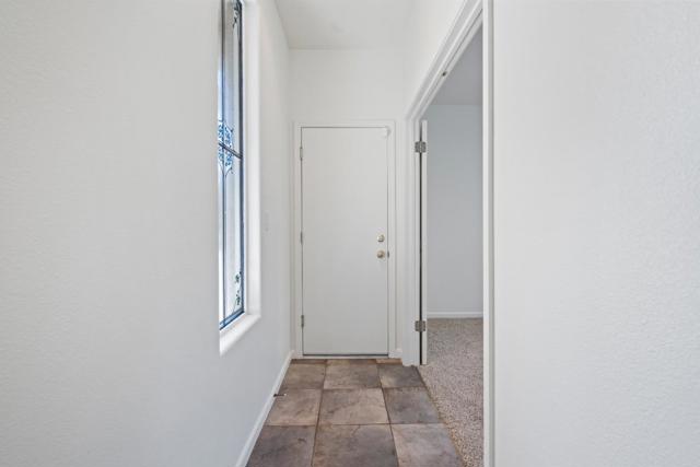 1101 Freedom Drive, Hollister CA: https://media.crmls.org/mediaz/644f9012-36dd-450f-840e-0c5de47e0ec9.jpg