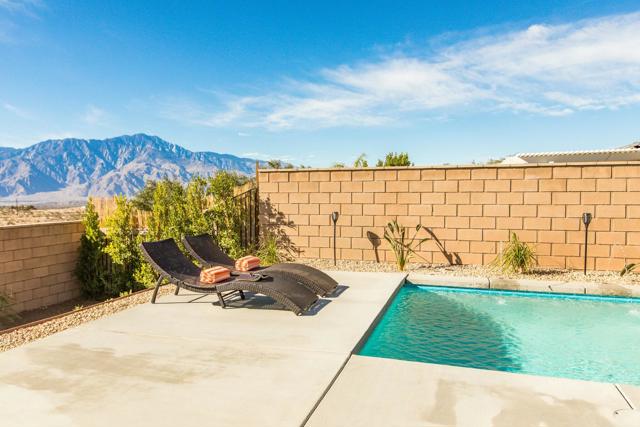 Image 14 of 34 For 68483 Panorama Drive