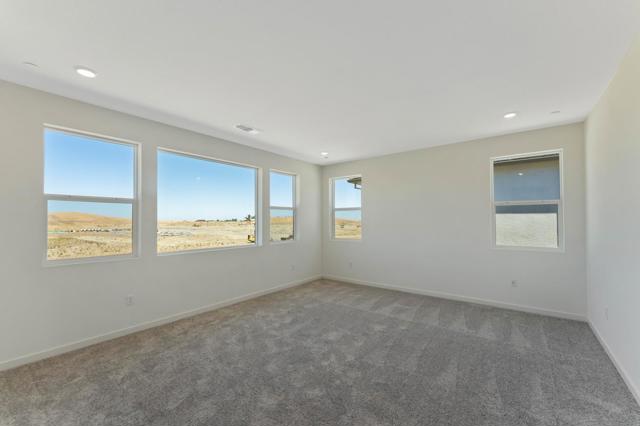 5956 Big Sky Drive, Fairfield CA: https://media.crmls.org/mediaz/644fd63c-5af1-40b8-97a5-5f47d226c5b1.jpg