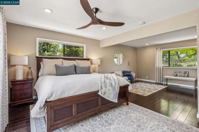 700 Golf Club Way, Pleasant Hill CA: https://media.crmls.org/mediaz/64510e78-a015-4f88-a6d2-6626d258d937.jpg