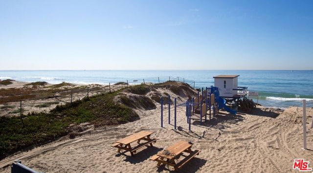 30612 Sicomoro Drive, Malibu CA: https://media.crmls.org/mediaz/645125c5-4e5e-4e38-9494-b3d34e3bcddb.jpg