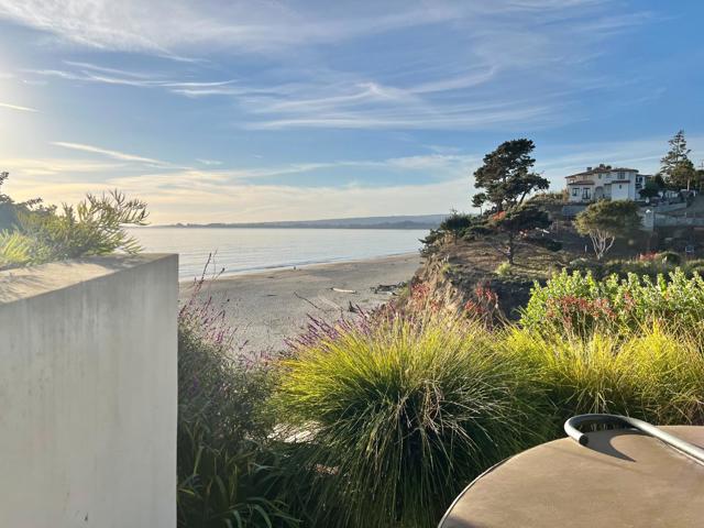 Image 62 of 97 For 249 Via Concha