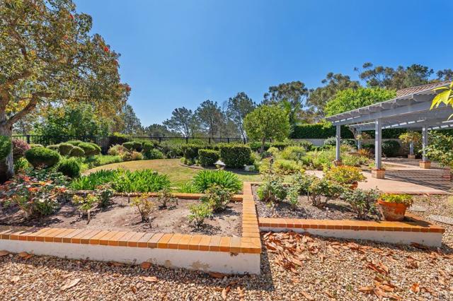 Detail Gallery Image 34 of 37 For 3711 Overpark Rd, San Diego,  CA 92130 - 4 Beds | 2/1 Baths